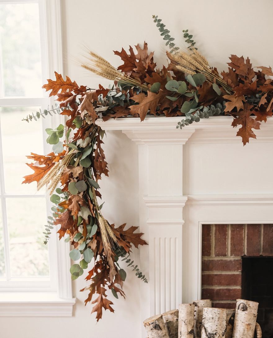 The garland's spill over the end.